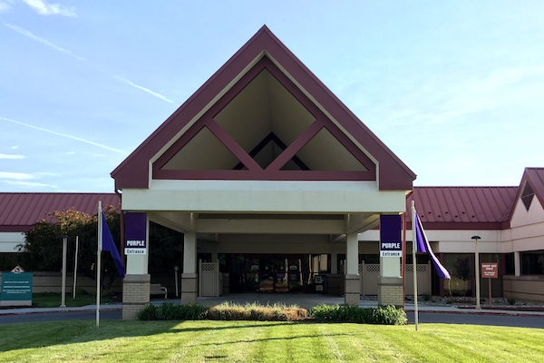 Robinwood Professional Center - Purple Entrance